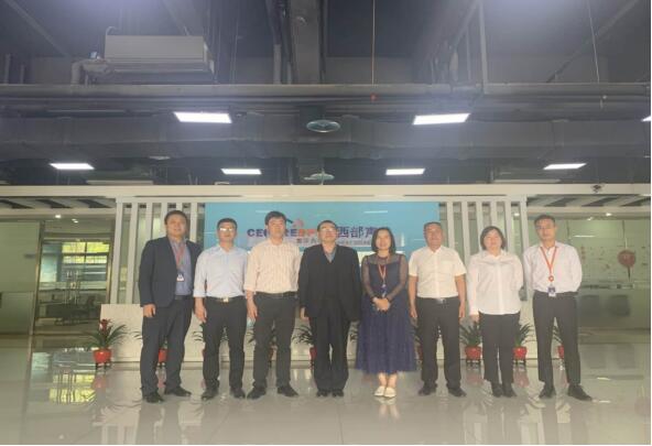 工程技术学院赴重庆先特服务外包产业有限公司回访顶岗实习学生
